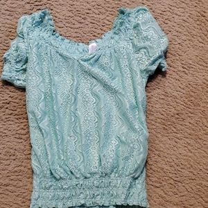 No Boundaries size medium shirt